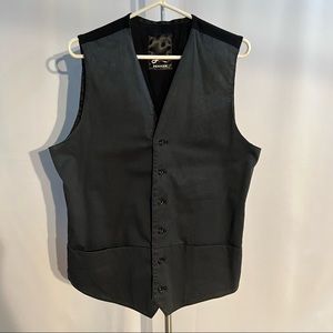 Mens high quality vest by Denham. Size XL and fits like (L).